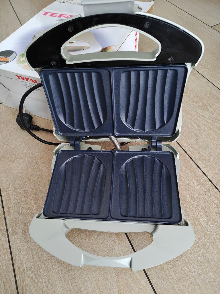 Grille pain appareil à croque monsieur Tefal, Electroménager, Enlèvement, Utilisé