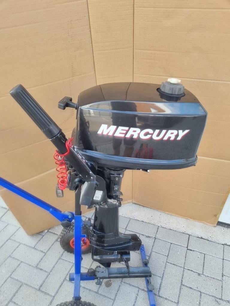 Moteur hors-bord Mercury de 5 ch, queue courte, en bon état, Sports nautiques & Bateaux, Moteurs Hors-bord & In-bord, Enlèvement ou Envoi