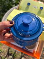 NIEUW Le Creuset Little Bean Pot, Huis en Inrichting, Keuken | Potten en Pannen, Ophalen of Verzenden, Nieuw, Pot, Bus of Blik