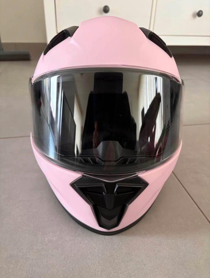Casque de moto rose pour fille (enfant) - très bon état, Vélos & Vélomoteurs, Casques de cyclomoteur, Comme neuf, Small, Enlèvement