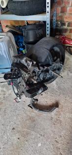 Vastgelopen motor vespa gts 250 zonder cilinder en gashuis, Fietsen en Brommers, Brommeronderdelen | Scooters, Ophalen, Vespa