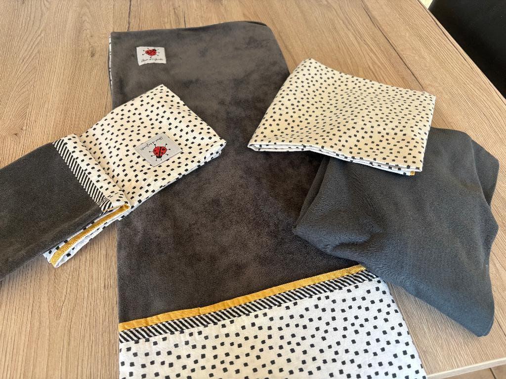 housse de couette lit bébé, Enfants & Bébés, Chambre d'enfant | Linge de lit, Enlèvement ou Envoi, Comme neuf, Housse de couette