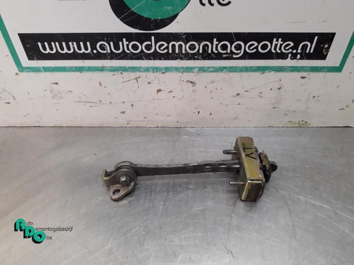 Deurvanger 2Deurs links van een Mercedes Sprinter (Sprinter, Auto-onderdelen, Carrosserie, Mercedes-Benz, Gebruikt, 3 maanden garantie