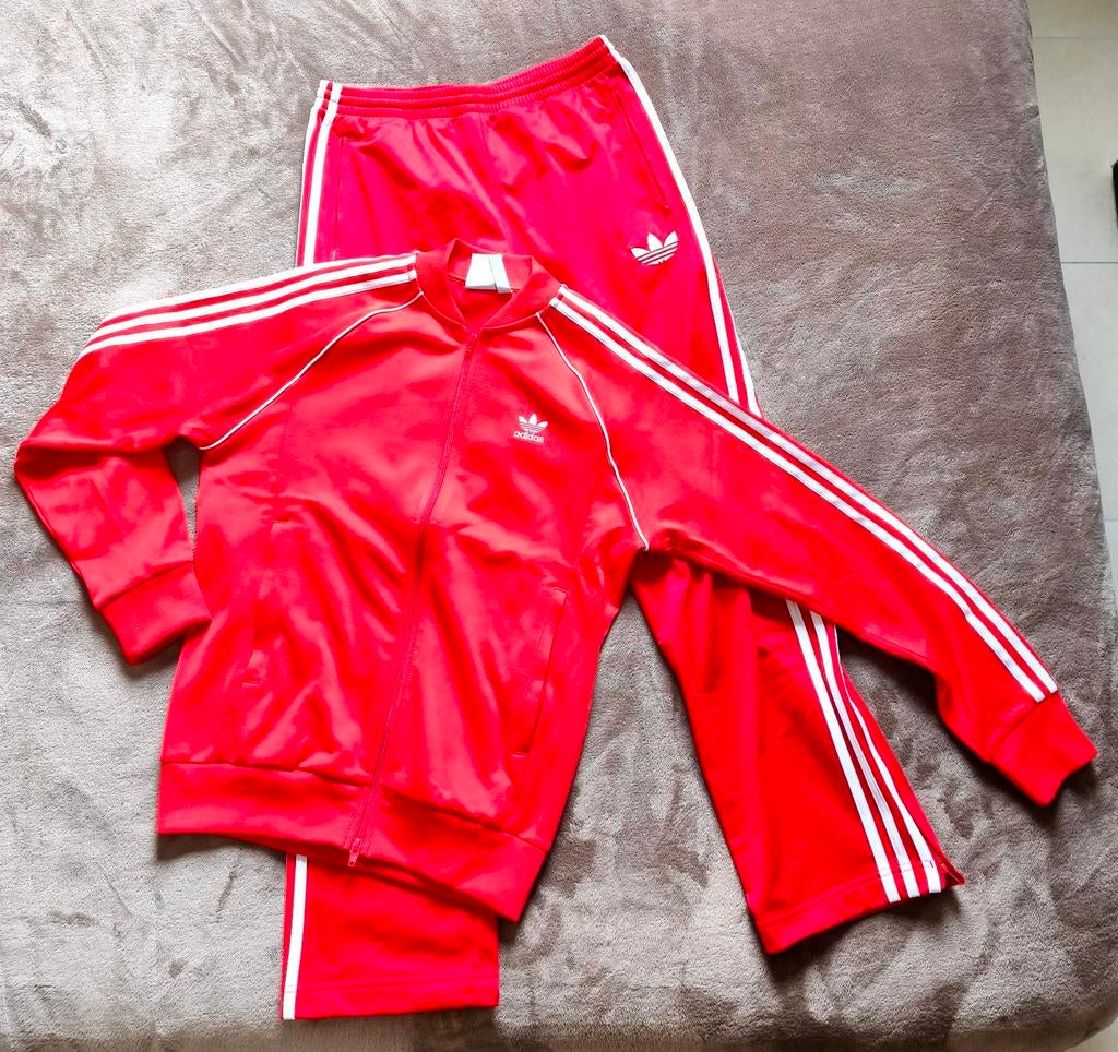 Adidas classic set: maat Medium - rood, Ophalen of Verzenden, Rood
