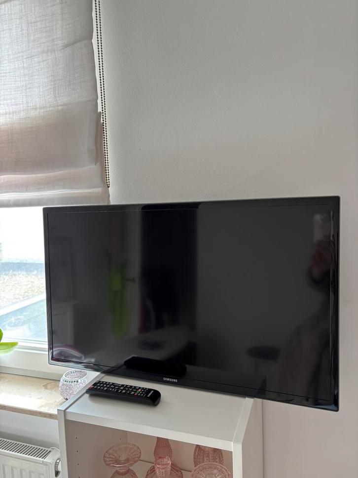 Téléviseur Samsung 80 cm (32 pouces) télécommande, TV, Hi-fi & Vidéo, Télévisions, Comme neuf, Samsung, Smart TV, Enlèvement