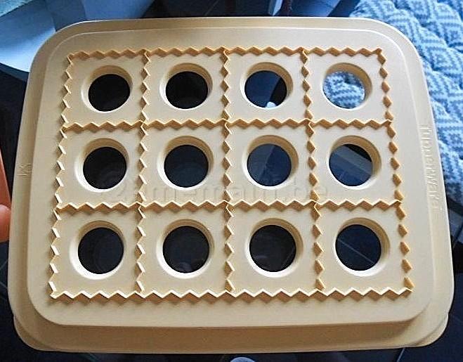 Tupperware: bakje voor ravioli of, Huis en Inrichting, Keuken | Tupperware, Nieuw, Crème, Ophalen of Verzenden