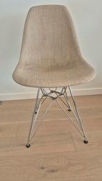 Gevlochten stoeltje met bekend design te koop!, Ophalen