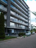 Pas gerenoveerd tweeslaapkamerappartement+terras HEVERLEE, 85 m², Appartement, 2 pièces, Louvain