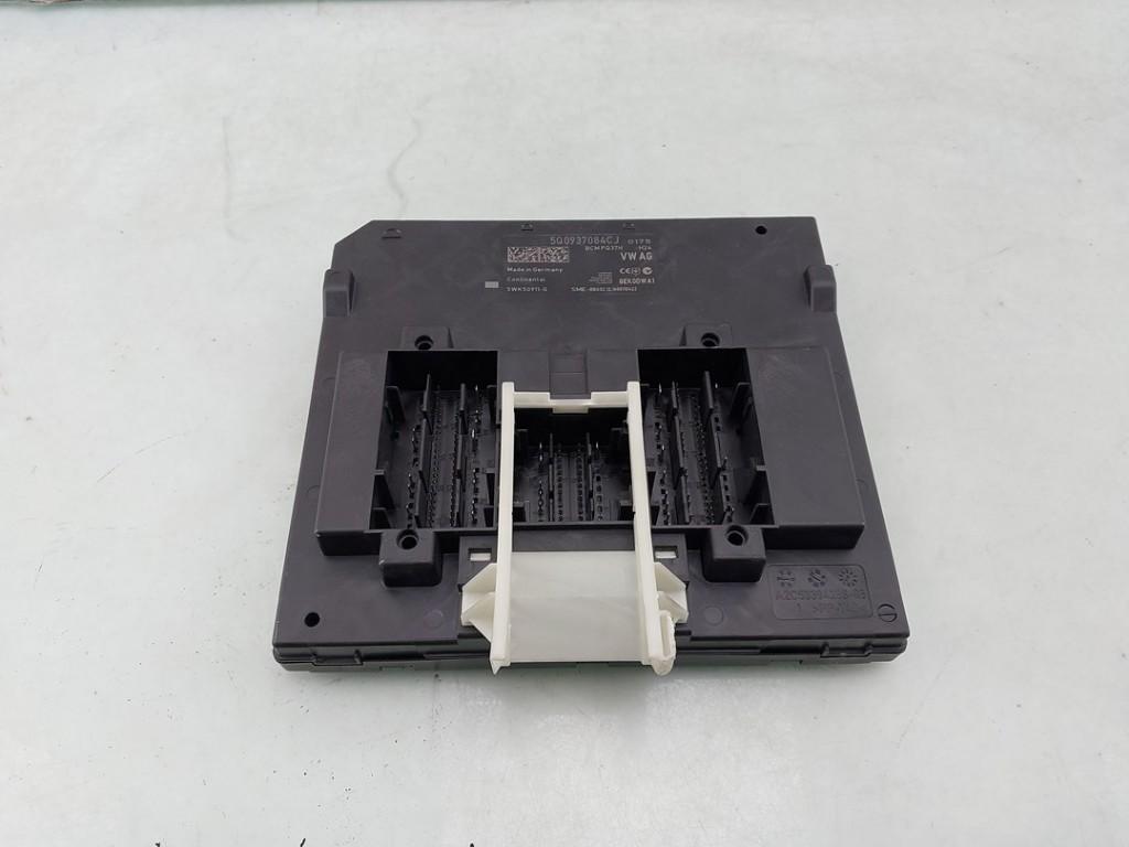 ORDINATEUR UNITE COMMANDE ELECTRONIQUE Golf VII (AUA), Autos : Pièces & Accessoires, Utilisé, Volkswagen