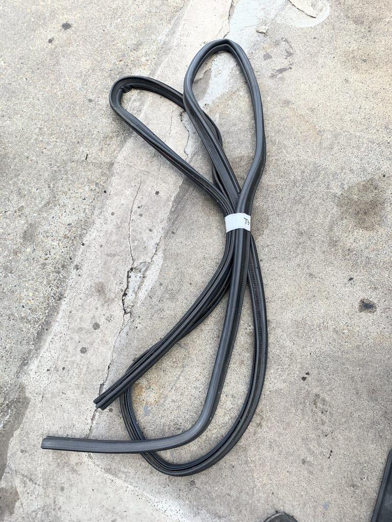 Volkswagen T5 deurrubbers, Auto-onderdelen, Carrosserie