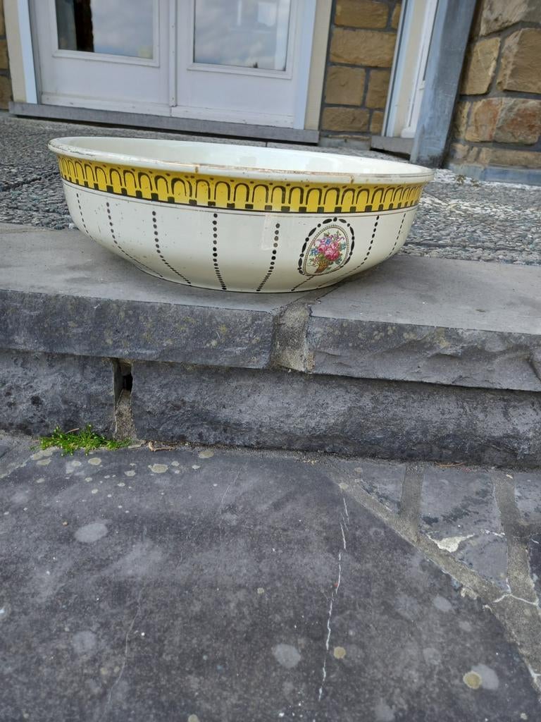 Vasque lavabo ancienne. (Boch la Louvière), Enlèvement