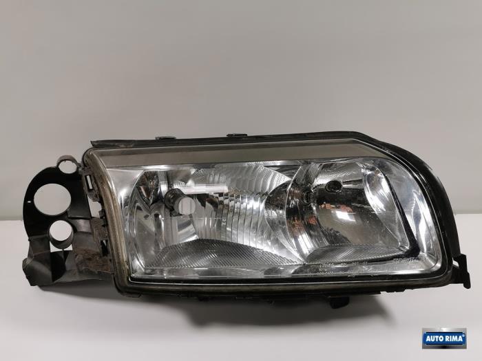 Phare droit d'un Volvo S80, Autos : Pièces & Accessoires, Éclairage, Volvo, Utilisé, 3 mois de garantie, Enlèvement ou Envoi
