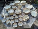 Compleet 12-delig servies Hutschenreuther - Margarete, Antiek en Kunst, Ophalen