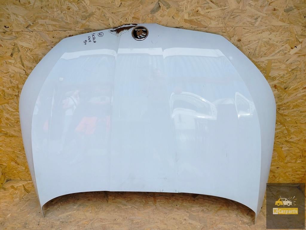Capot de moto Skoda Scala, Infoline@skoda-auto.cz, Tr. Vaclava Klementa 869
293 01  Mlada Boleslav, CZ, Utilisé, Skoda