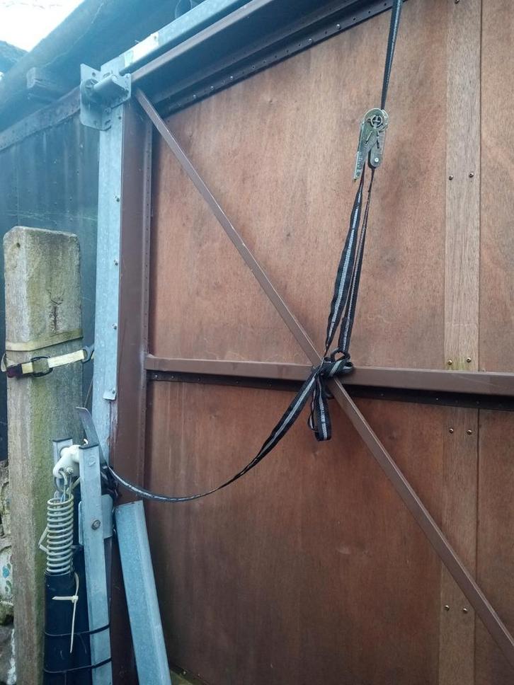 Idéal pour un jardin, une allée ou un garage
taille extérie, Bricolage & Construction, Bricolage & Rénovation Autre, Enlèvement