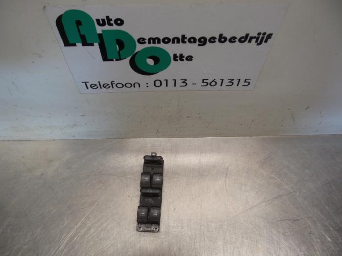 Commutateur combi vitres d'un Volkswagen Passat (Passat 96-), Autos : Pièces & Accessoires, Tableau de bord & Interrupteurs, Volkswagen