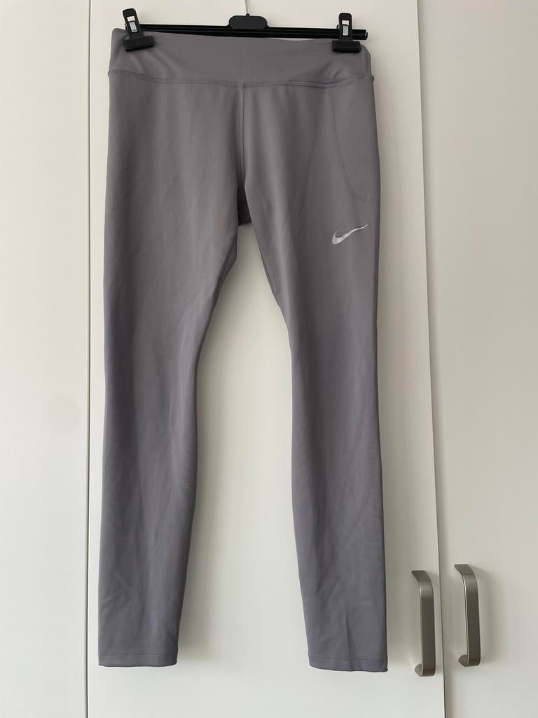 Nike hardloopbroek/tights - maat large, Kleding | Dames, Sportkleding, Maat 42/44 (L), Ophalen of Verzenden, Hardlopen of Fietsen