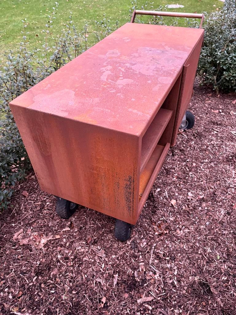 Ofyr buitentafel / mise & place, Tuin en Terras, Barbecue-accessoires, Zo goed als nieuw, Ophalen