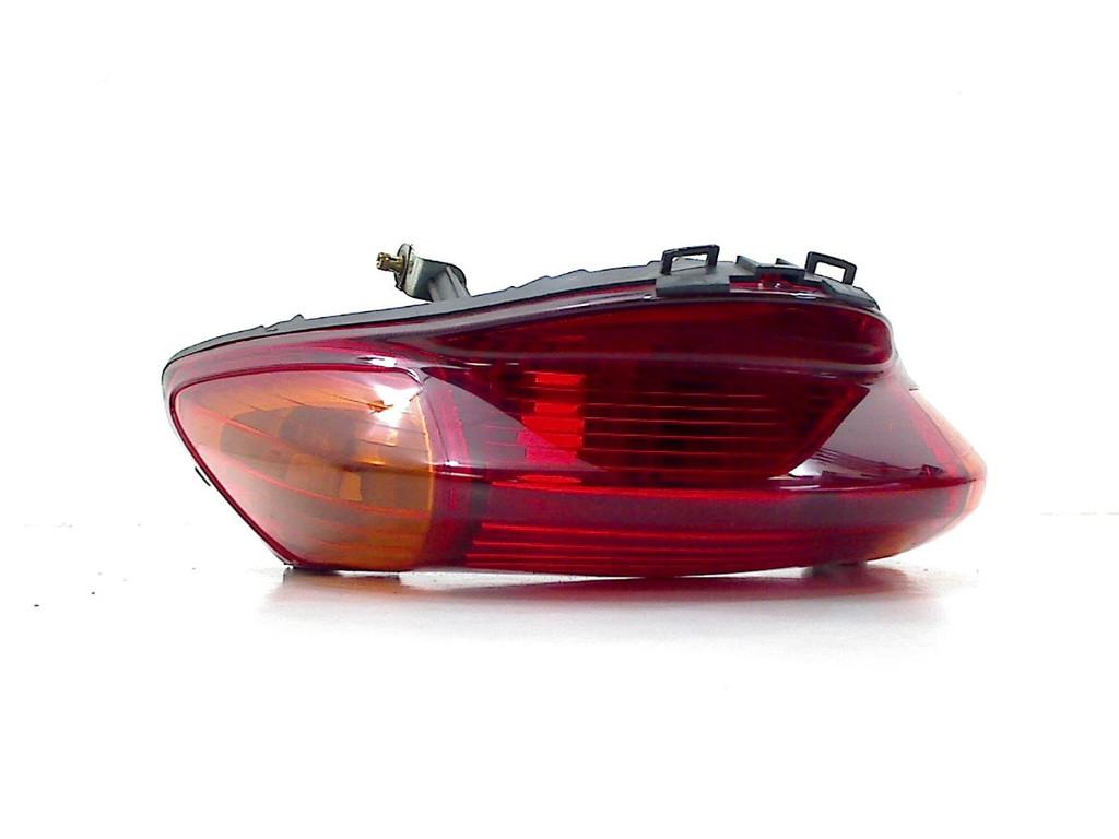 FEU ARRIÈRE Honda VFR 800 Fi 1998-2001 (VFR800Fi RC46), Motos, Dhr. S. di Majo, Utilisé, Info@cama-motorparts.nl, P.J. Troelstraweg 8 8
3144 CX  MAASSLUIS, NL