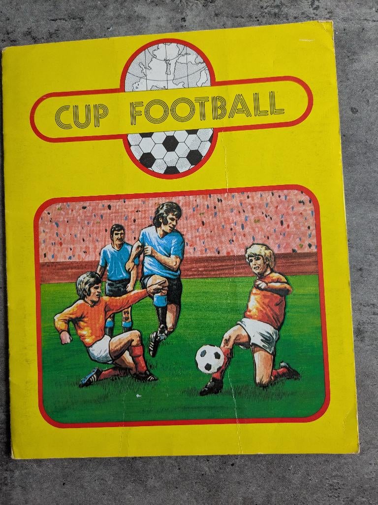 ALBUM COUPE DU MONDE DE FOOTBALL  74  DE MUNICH 1974, Envoi, Comme neuf