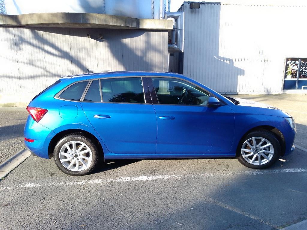 Skoda Scala seulement 33.000 Kms, Autos, Skoda, Particulier, Scala, ABS, Caméra de recul, Régulateur de distance, Airbags, Air conditionné