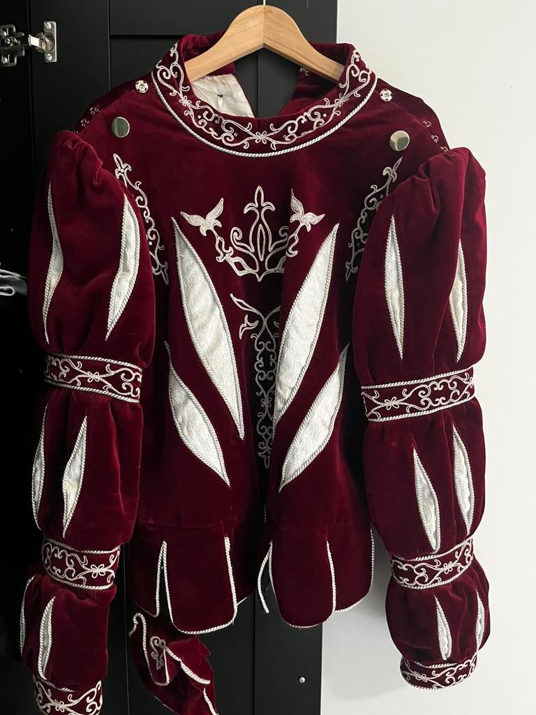 Prinsen kostuum, Ophalen, Nieuw