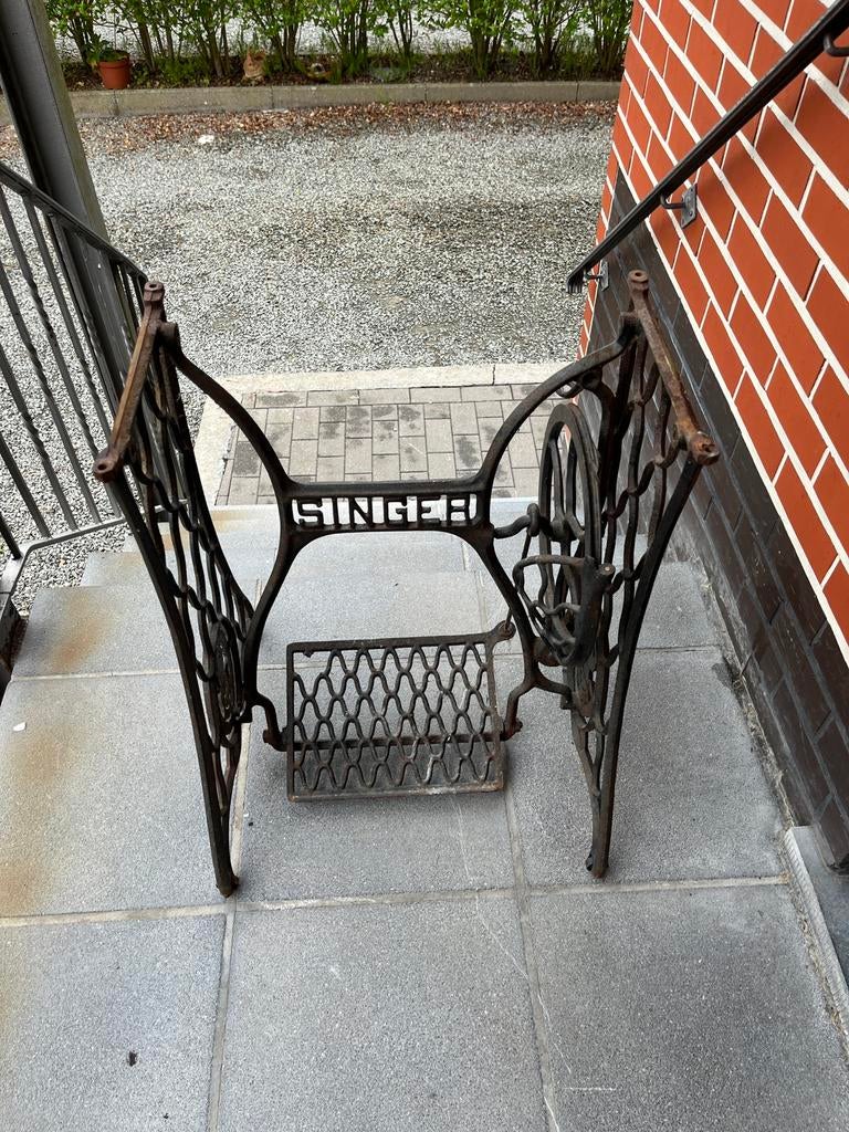 Cadre Vintage Singer — fonte (machine à coudre), Antiquités & Art, Enlèvement