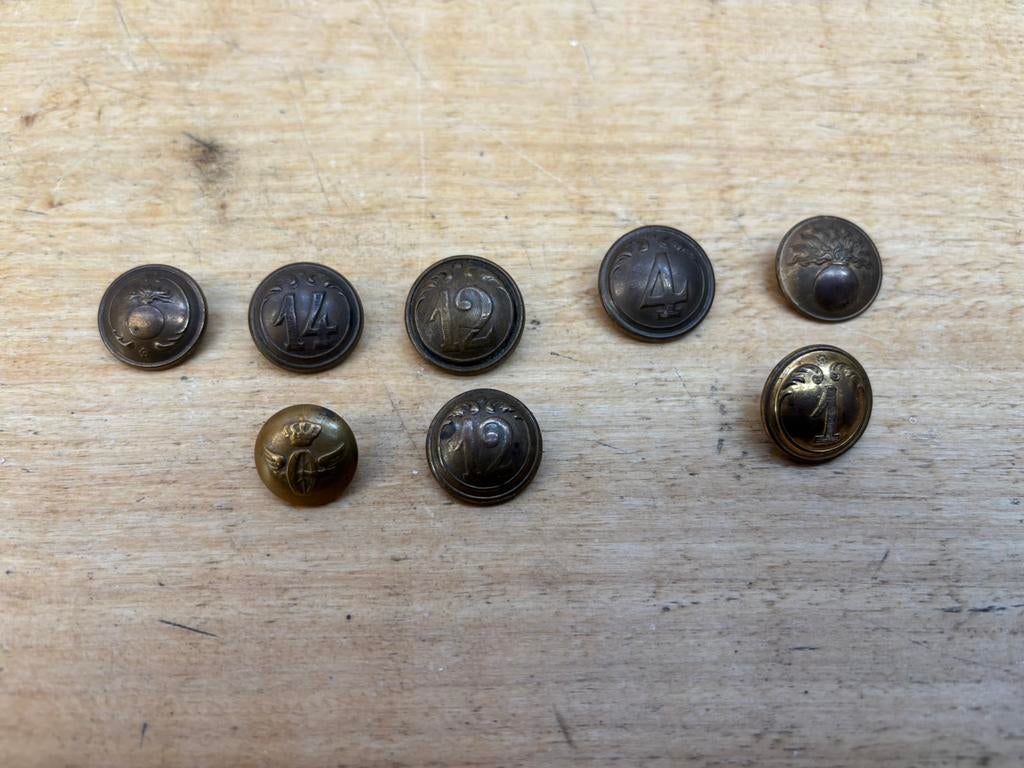 Lot 8 boutins divers, Ophalen of Verzenden