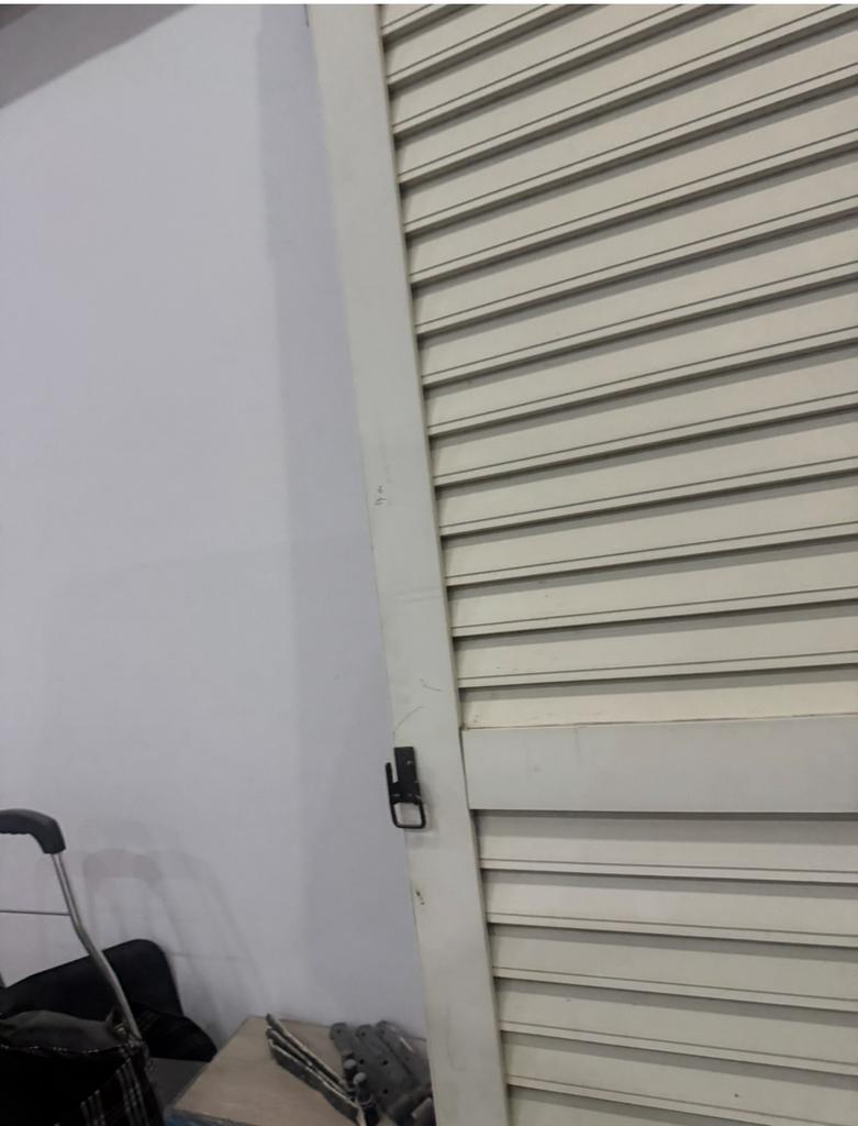 Volet pvc pour une venetre, Enlèvement, Comme neuf