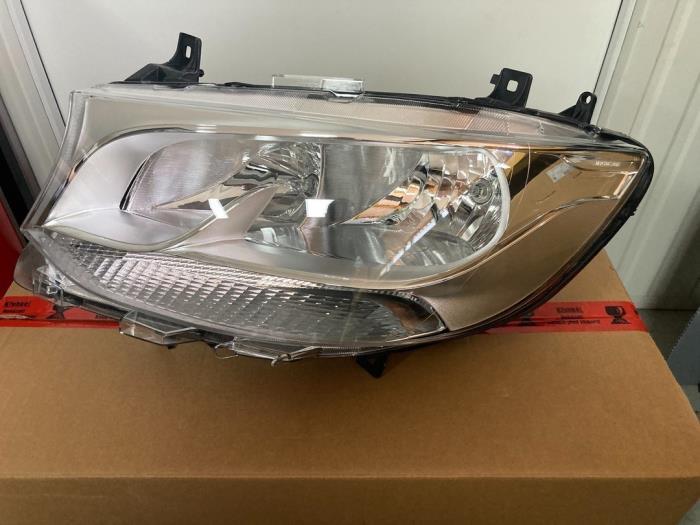 Phare gauche d'un Mercedes Sprinter, Neuf, 3 mois de garantie, -, -