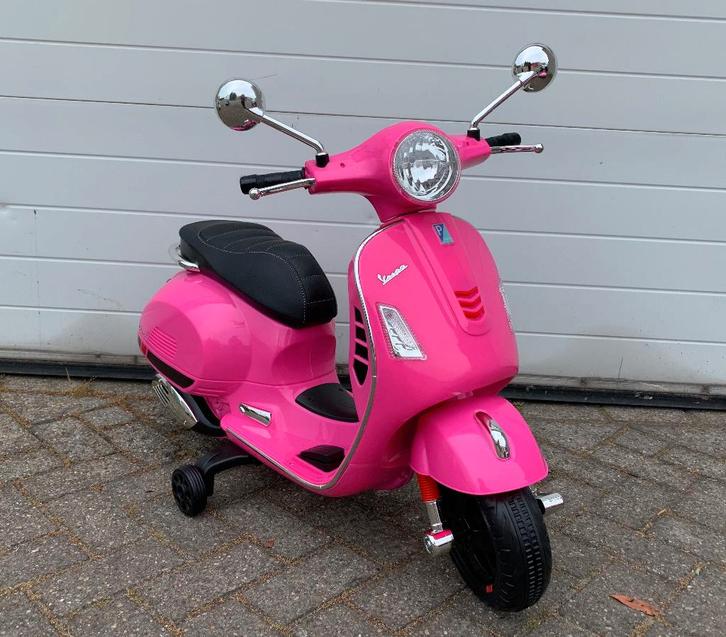 Kinder Scooter Vespa 12v + windscherm & beautycase NIEUW !!!, Kinderen en Baby's, Speelgoed | Buiten | Accuvoertuigen, Nieuw, Ophalen of Verzenden