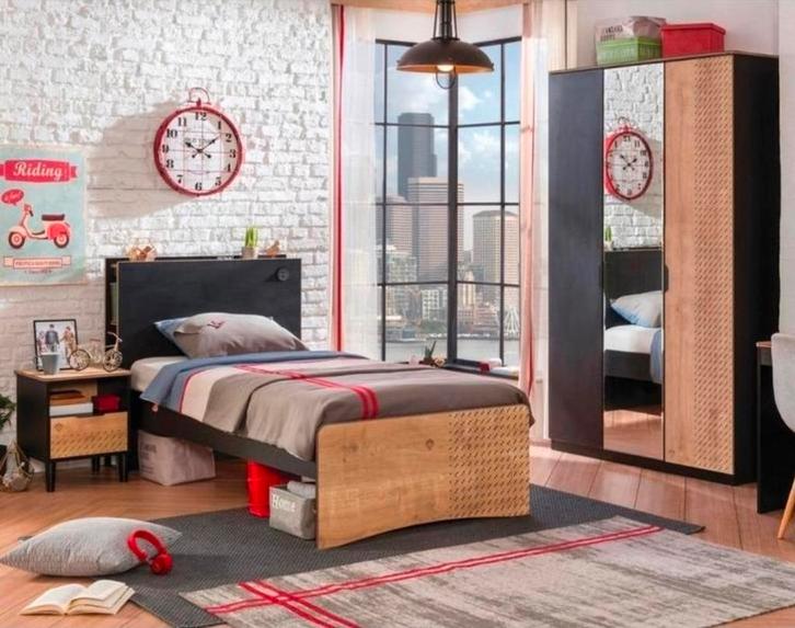 Lit New York + tiroir de lit + matelas. Bon état !, Maison & Meubles, Chambre à coucher | Lits, Enlèvement