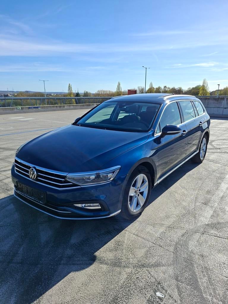 Passat Variant 2.0 TDI Elegance Navi*Pano*IQ*SHZ*ACC *﻿, Blauw, Alcantara, 5 deurs, Particulier