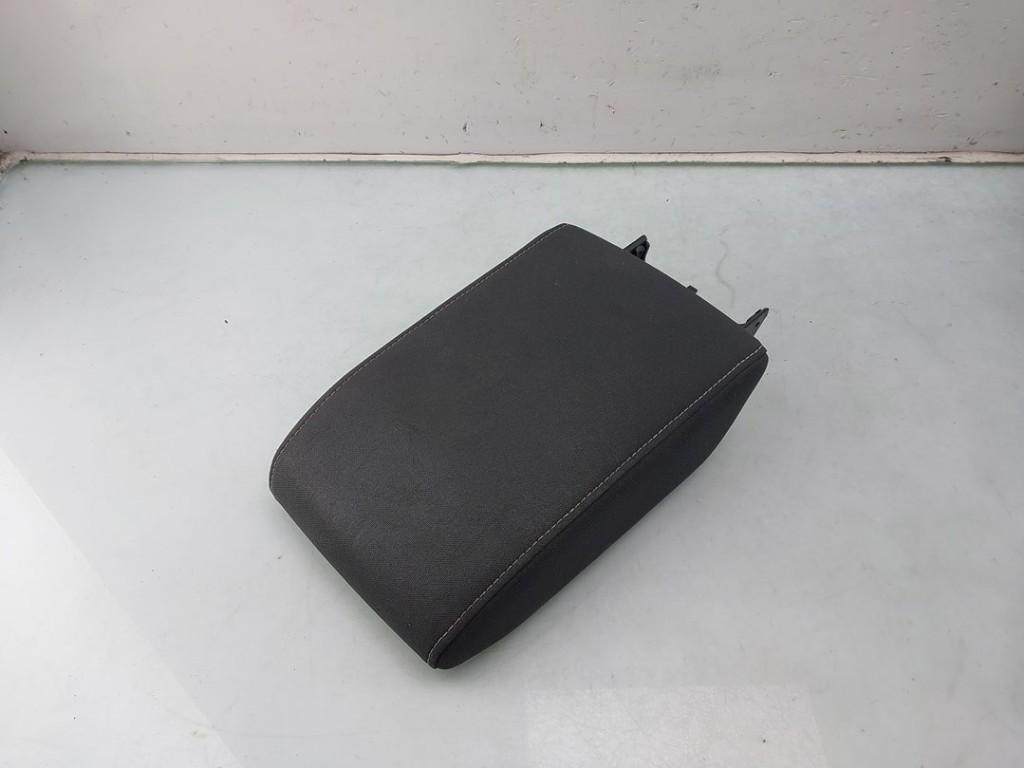 ARMLEUNING Golf VIII (CD1) (|5H0864207CUZF|5H0864207C|), Auto-onderdelen, Interieur en Bekleding, Volkswagen, Gebruikt