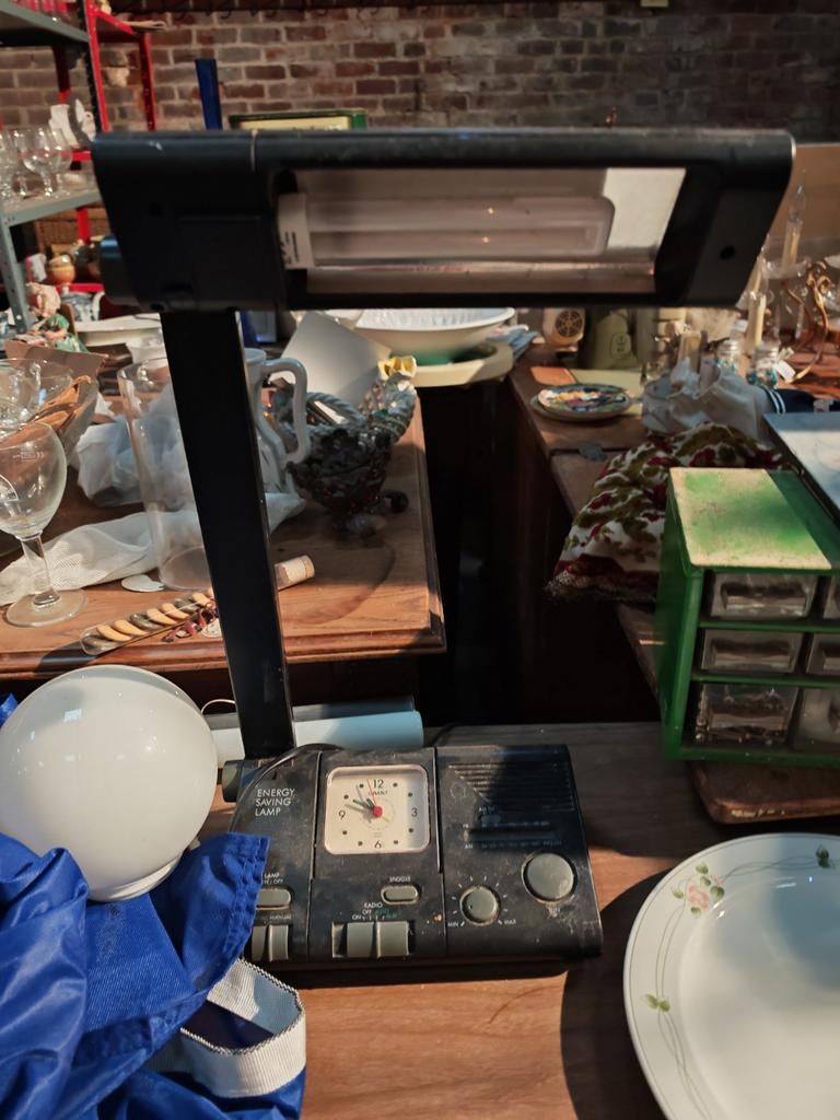 Vintage klok radio, Antiek en Kunst, Ophalen