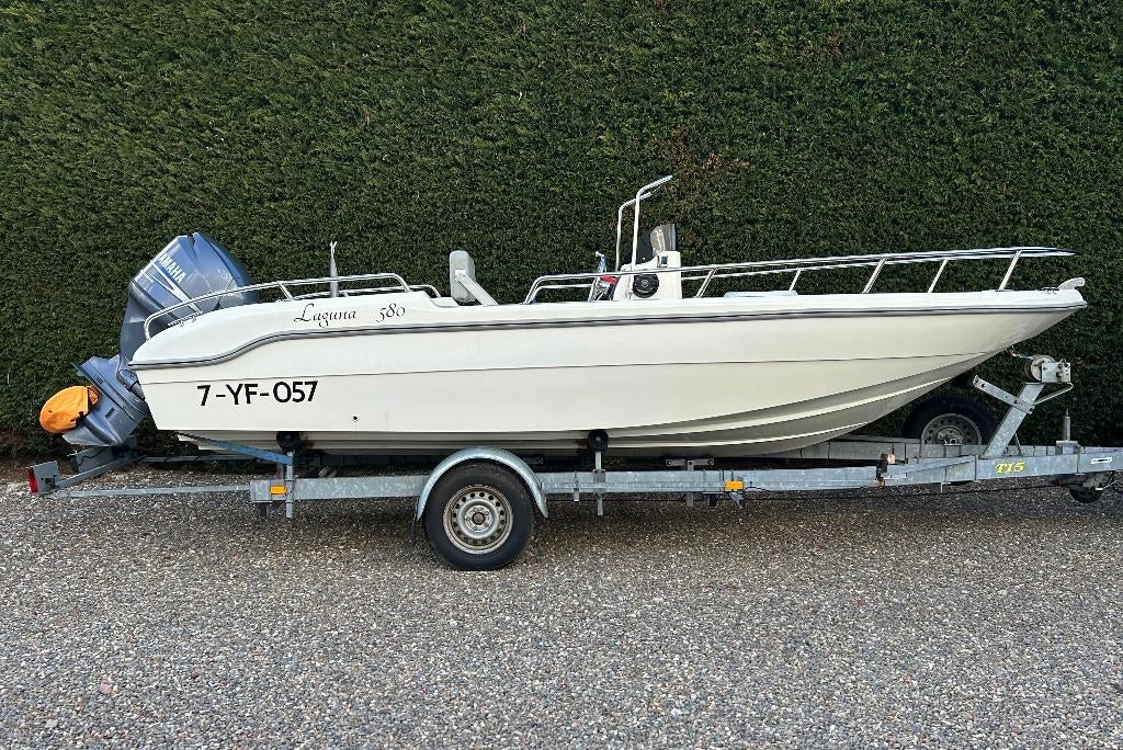 Consoleboot Laguna 580 + Yamaha 115pk + Kalf Trailer!, Watersport en Boten, Vis- en Consoleboten, Gebruikt, 70 pk of meer, 3 tot 6 meter