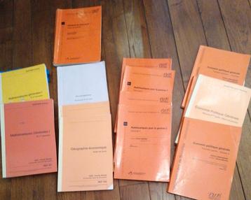 Cours Solvay 1ere année 14 fasc., Enlèvement ou Envoi, Utilisé