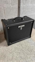 Ampli BOSS KATANA 50 mk2 + accessoires, Muziek en Instrumenten, Ophalen, Zo goed als nieuw, Gitaar, 50 tot 100 watt