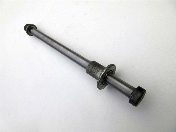 Suzuki GSX 750 voorwielas GSX750ES voorwiel vooras GSX750EF, Motoren, Onderdelen | Suzuki, Gebruikt, Ophalen of Verzenden