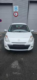 Renault clio prete à immatriculer garantie, Auto's, Renault, Euro 5, Bedrijf, Handgeschakeld, Onderhoudsboekje