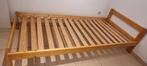 Houten eenpersoonsbed 200x90 cm in goede staat, Huis en Inrichting, Ophalen