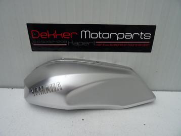 Linker Tankkap / Zijkap Yamaha XSR700 2016-2017-2018 Zilver beschikbaar voor biedingen