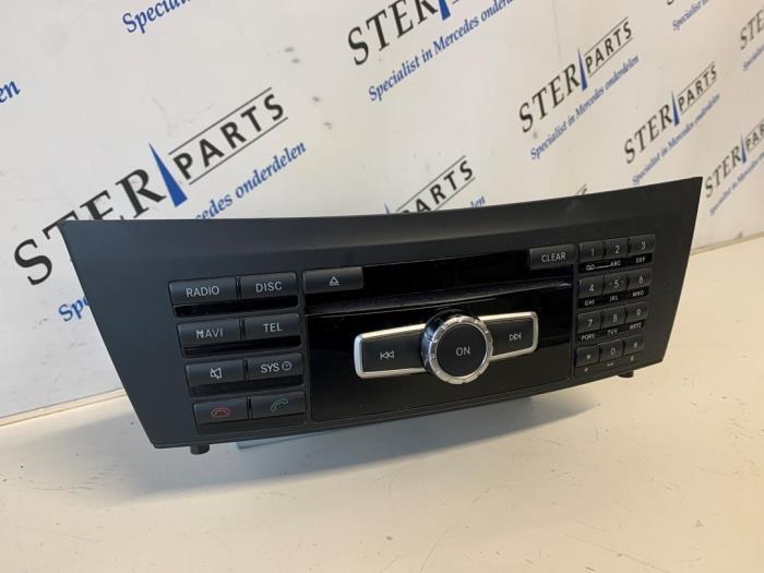 Navigatie Systeem van een Mercedes C-Klasse, Auto-onderdelen, Elektronica en Kabels, Mercedes-Benz, Gebruikt, 3 maanden garantie