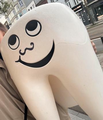 Vintage tandartskruk jaren 80 zeldzaam beschikbaar voor biedingen