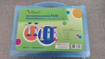 Baert - Koffer met 5 zandlopers beschikbaar voor biedingen