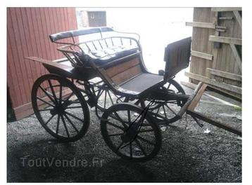Ancienne Charette à cheval, Comme neuf, Cheval