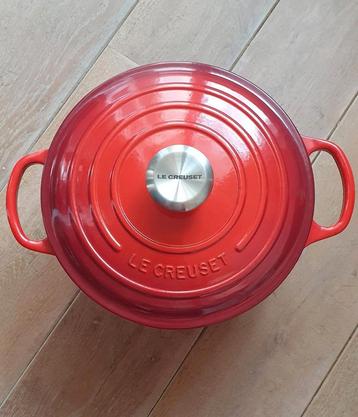 Le Creuset Cocotte Hoog, kleur kersenrood, 24cm beschikbaar voor biedingen