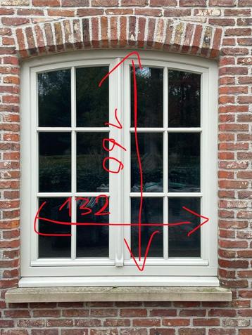 venster - elektrische garagepoorten beschikbaar voor biedingen