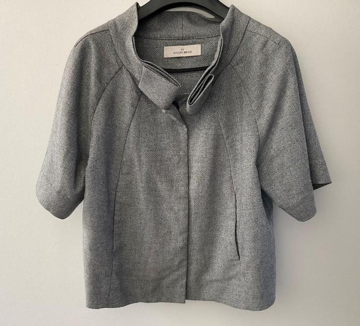 blouse By Malene Birger, maat 38, Kleding | Dames, Blouses en Tunieken, Zo goed als nieuw, Maat 38/40 (M), Grijs, Verzenden