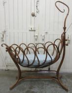 Antieke wieg Thonet, Kinderen en Baby's, Babywiegjes en Ledikanten, Ophalen, Wieg